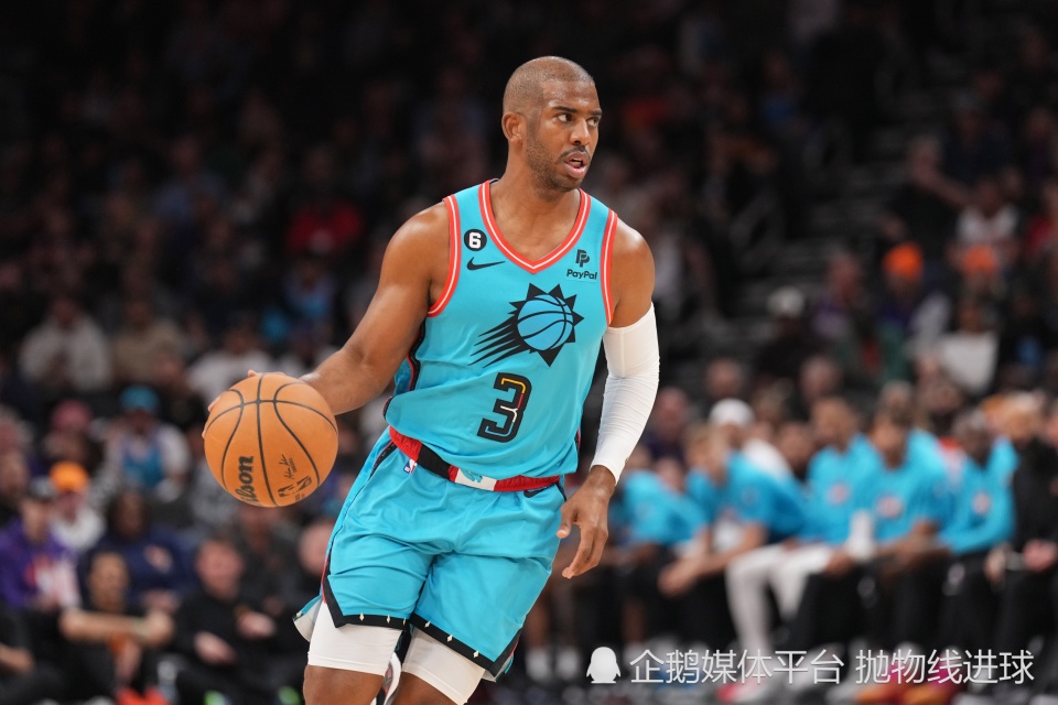 队保罗严格, WB 队保罗严格, WB