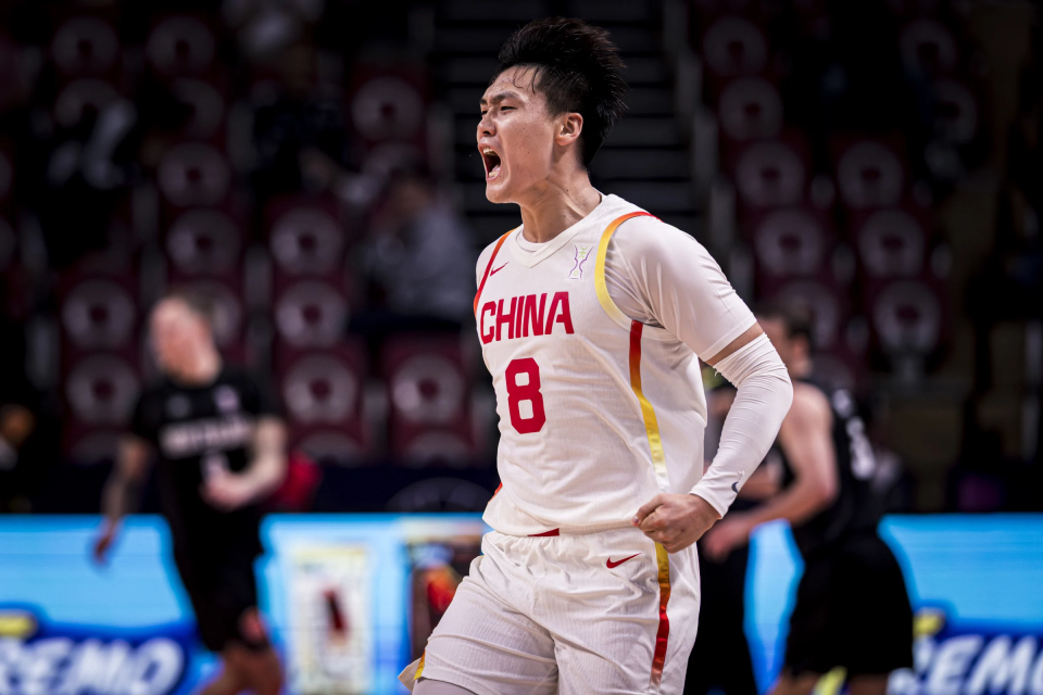 极具爆发力, 年加入男篮 极具爆发力, 年加入男篮